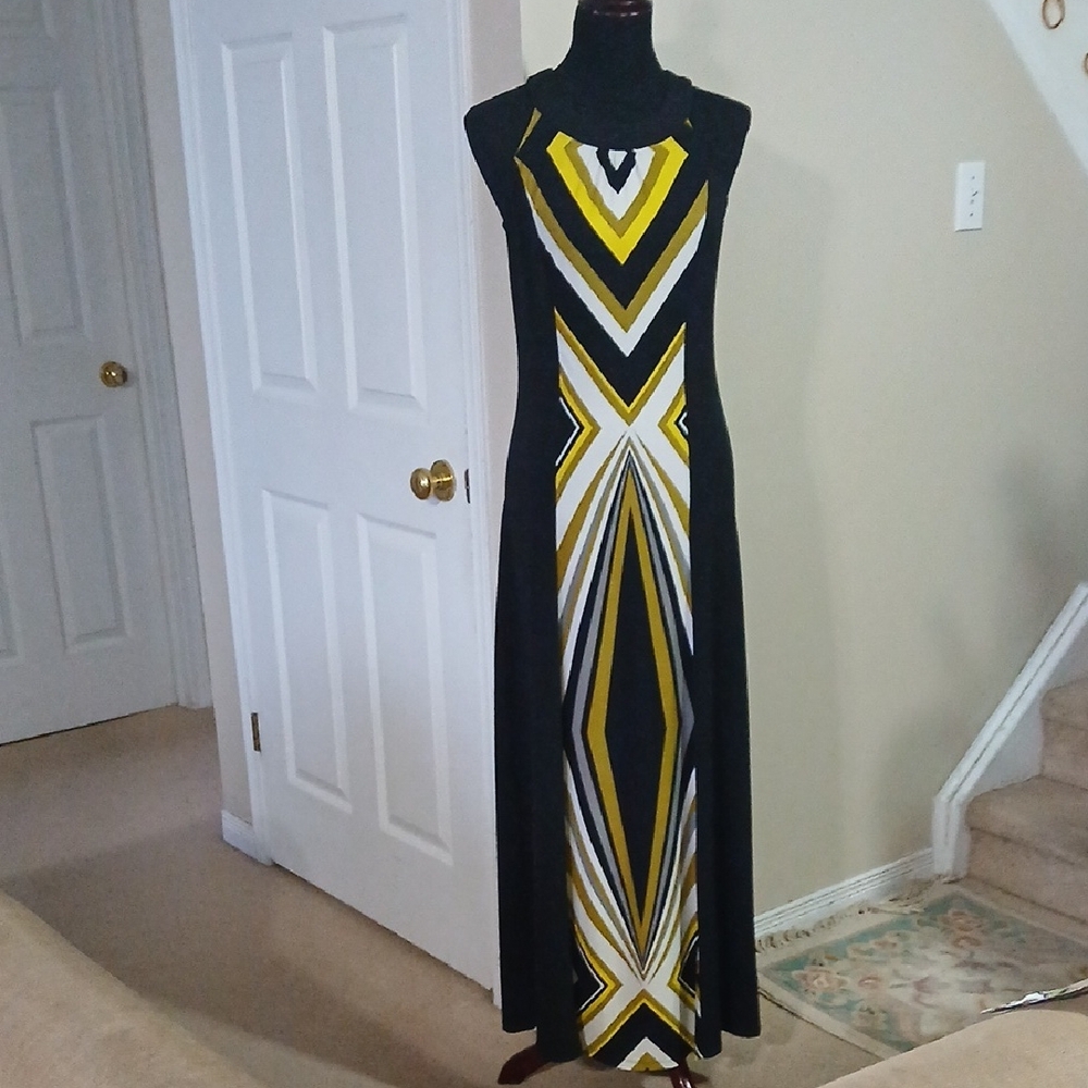 💓3/$15 Chic Black and Yellow Geometric Maxi Dress